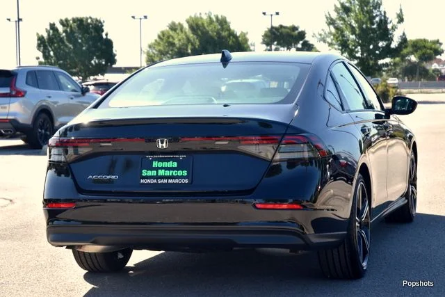 New 2026 Crystal Black Pearl Honda SE image 3