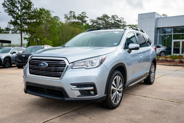 Certified Used 2022 Ice Silver Metallic Subaru Limited image 11