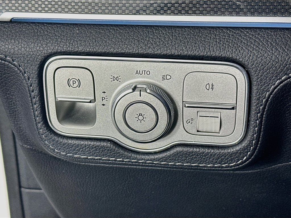 Certified Used 2023  Mercedes-Benz GLE 450 image 10
