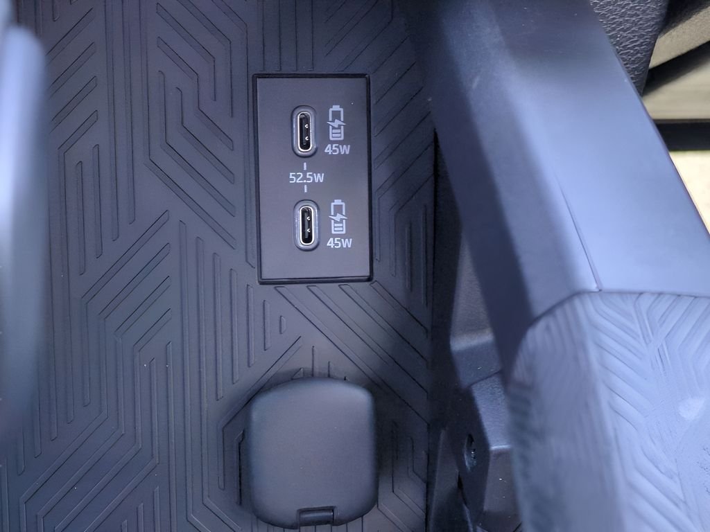 2025 Toyota Tacoma SR5 - Photo 21