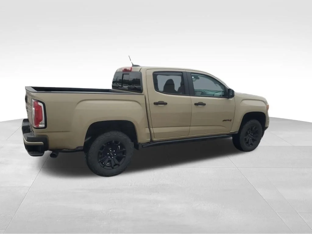 Used 2022 Beige GMC AT4 w/Leather image 7