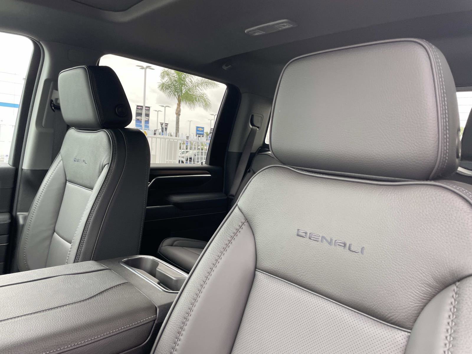 2026 GMC Sierra 2500HD Denali - Photo 23
