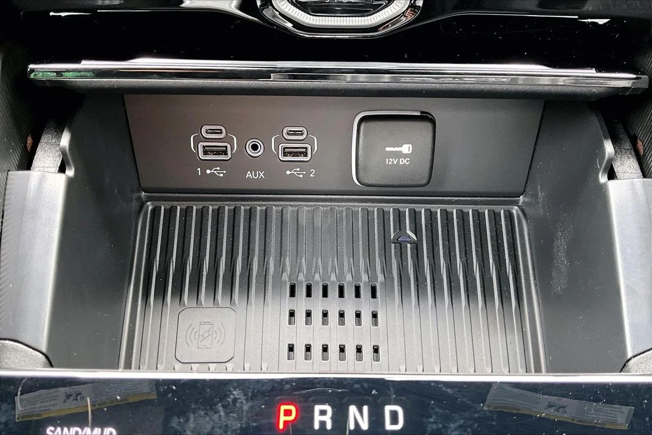 New 2026 Silver Zynith Jeep Altitude image 24
