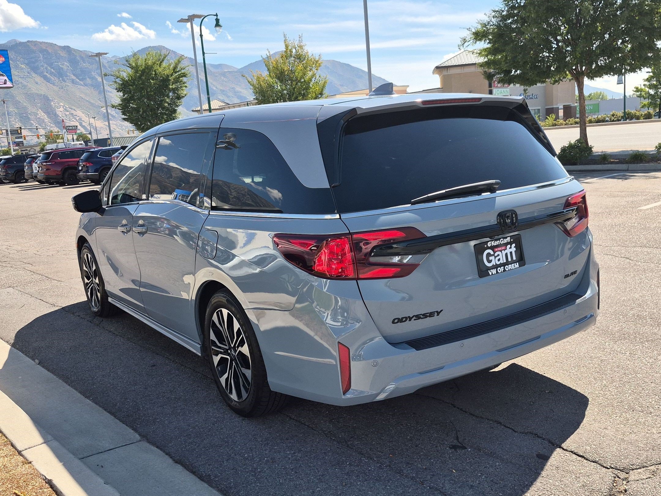 Used 2025 Modern Steel Metallic Honda Elite image 5