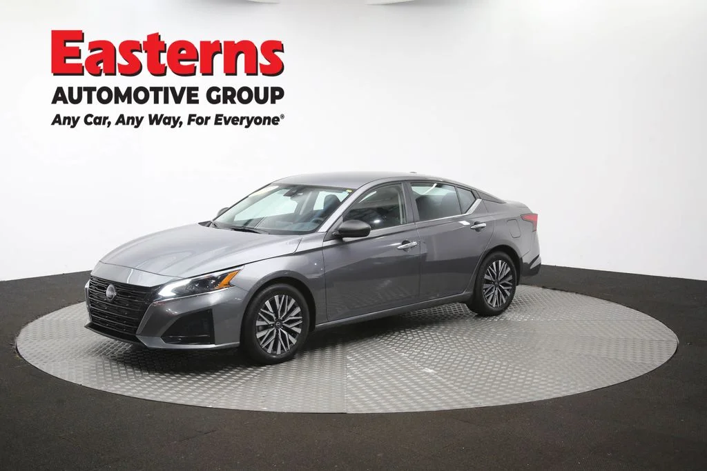 Used 2025 Gray Nissan 2.5 SV image 55