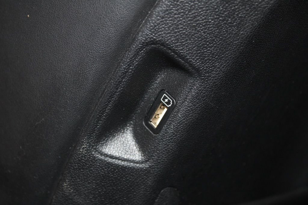 2023 Kia Sorento S - Photo 36