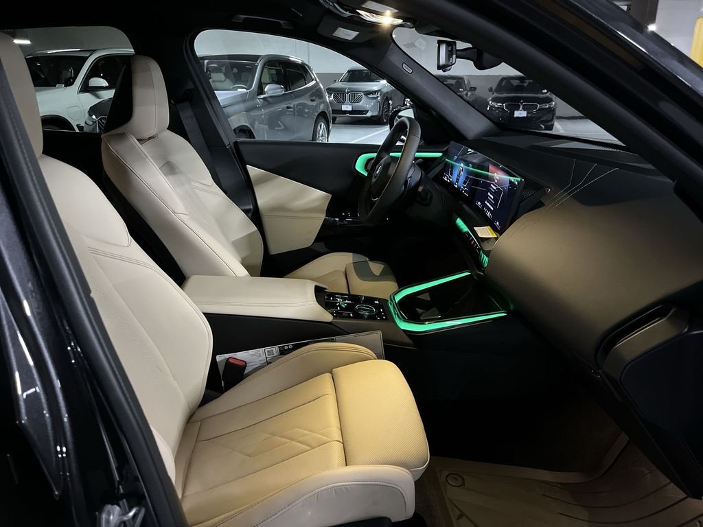 2026 BMW X3 30 - Photo 24