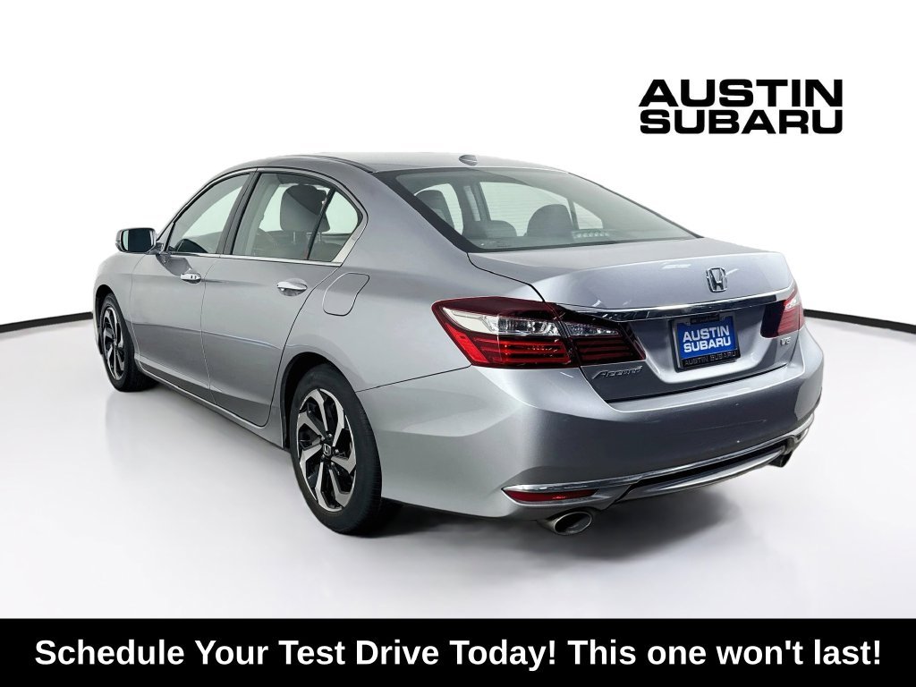 Used 2016 Silver Honda EX-L image 5