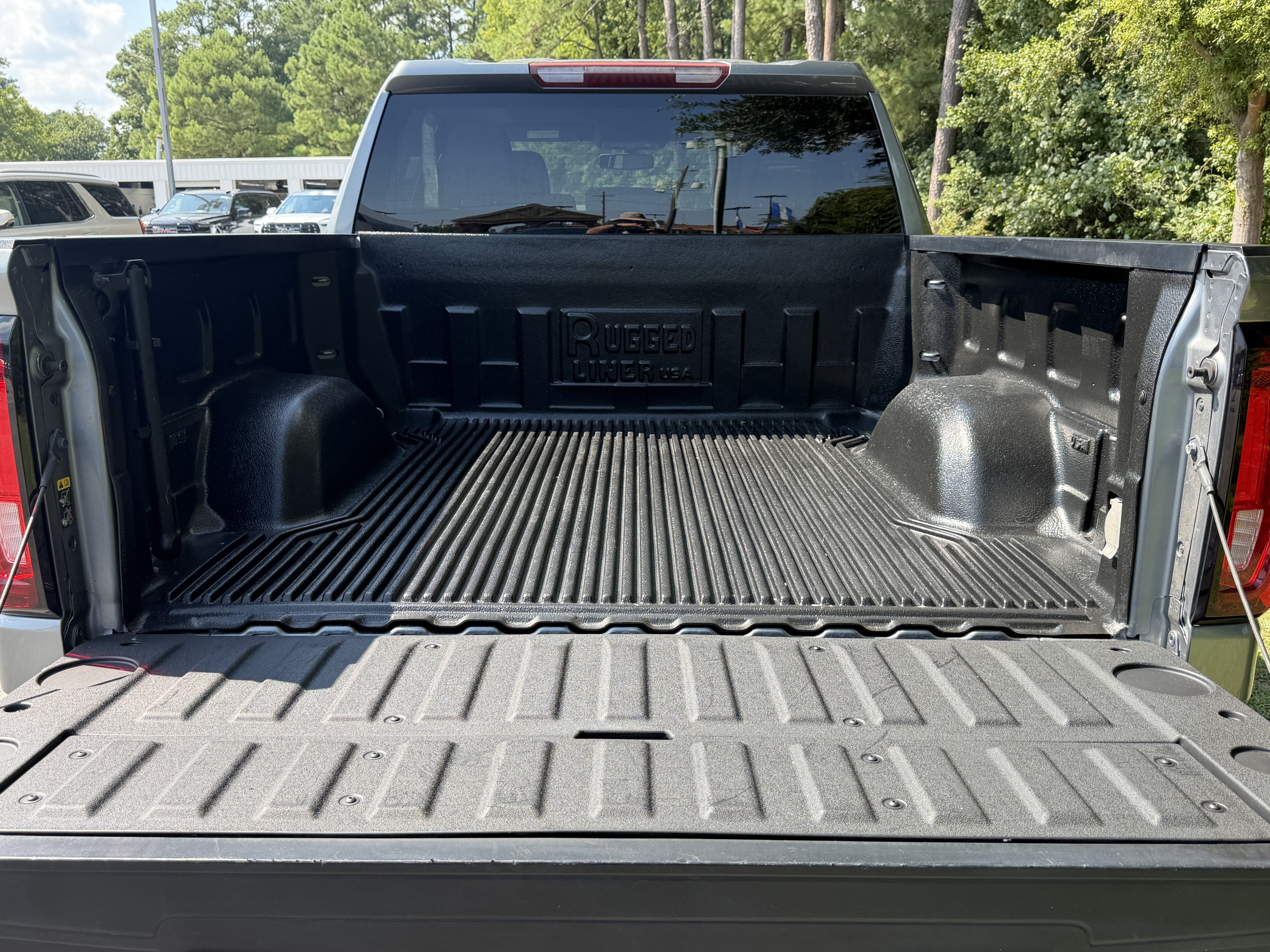 Used 2021 SATIN STEEL METALLIC GMC SLT image 4