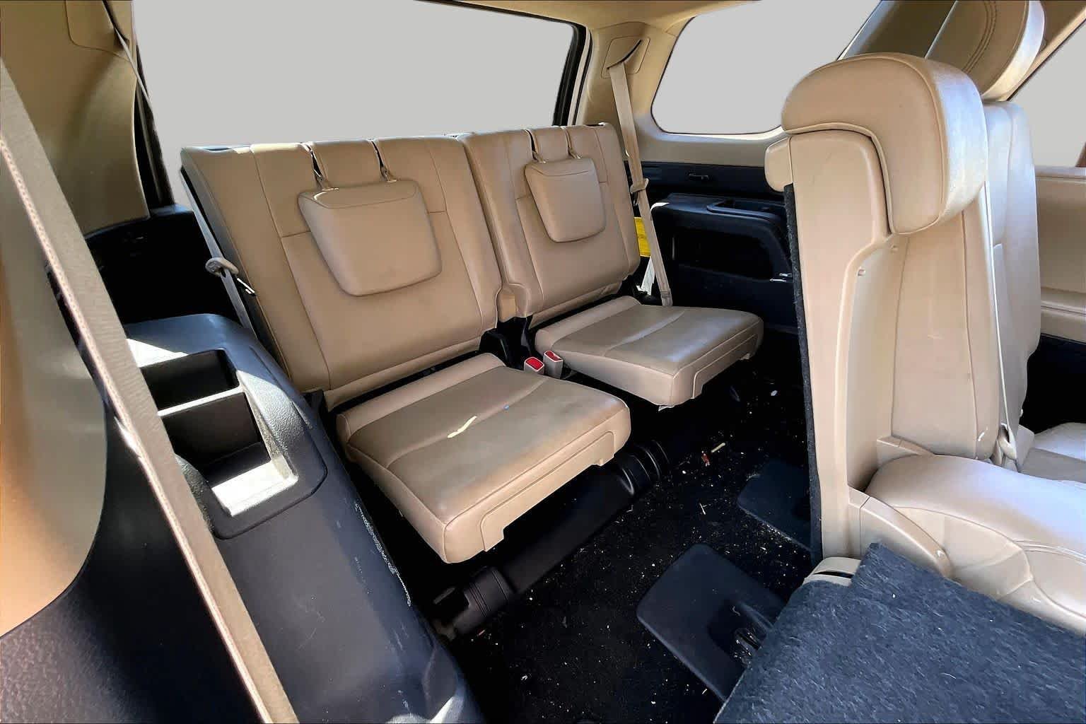 Used 2017 Blizzard Pearl Toyota Limited image 20