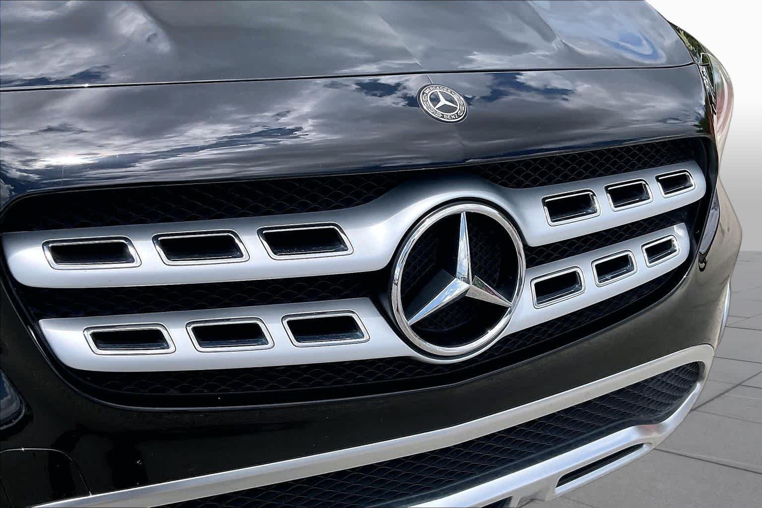 Used 2020 Black Mercedes-Benz GLA 250 image 29