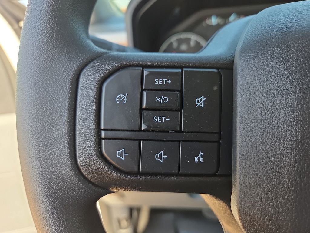 New 2026 Oxford White Ford F-250® XL image 21