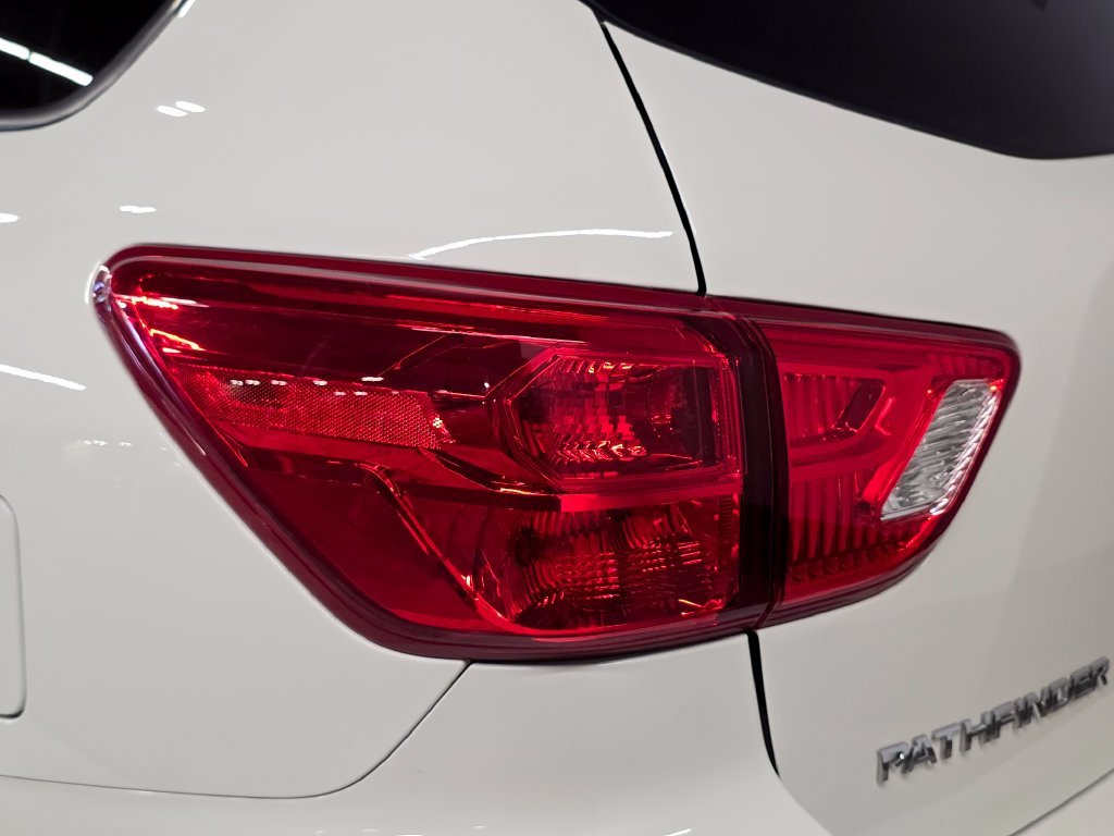 Used 2019 White Nissan SV image 15
