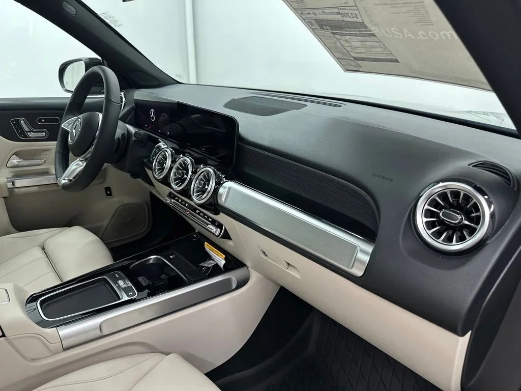 New 2026 Black Mercedes-Benz GLB 250 image 24