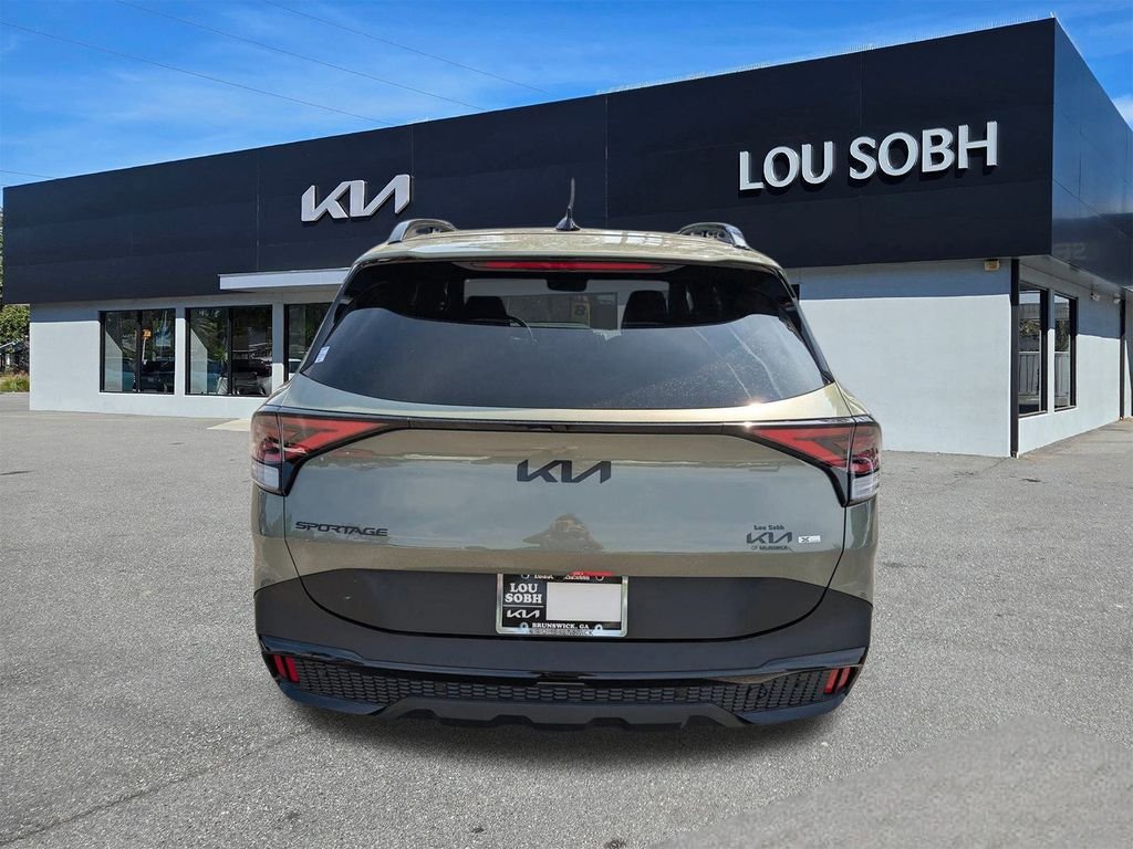 New 2025 Jungle Green Kia X-Line Prestige image 5