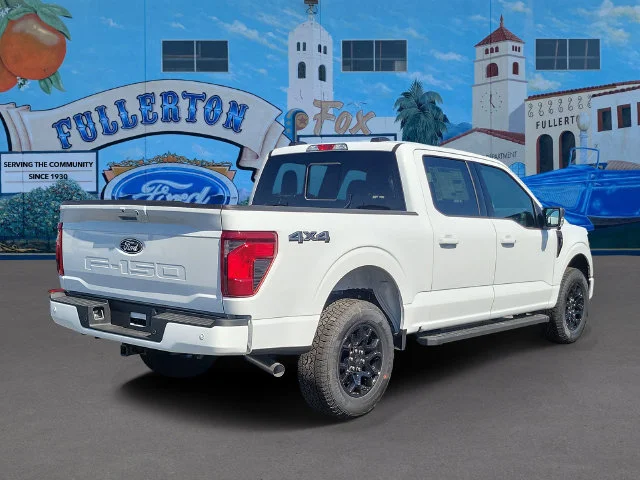 New 2026 Oxford White Ford XLT image 2