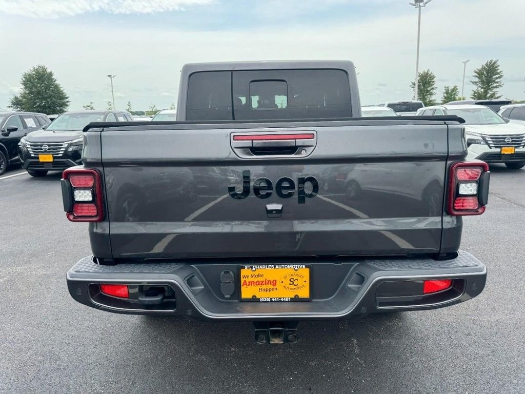 Used 2021 Gray Jeep Overland image 4