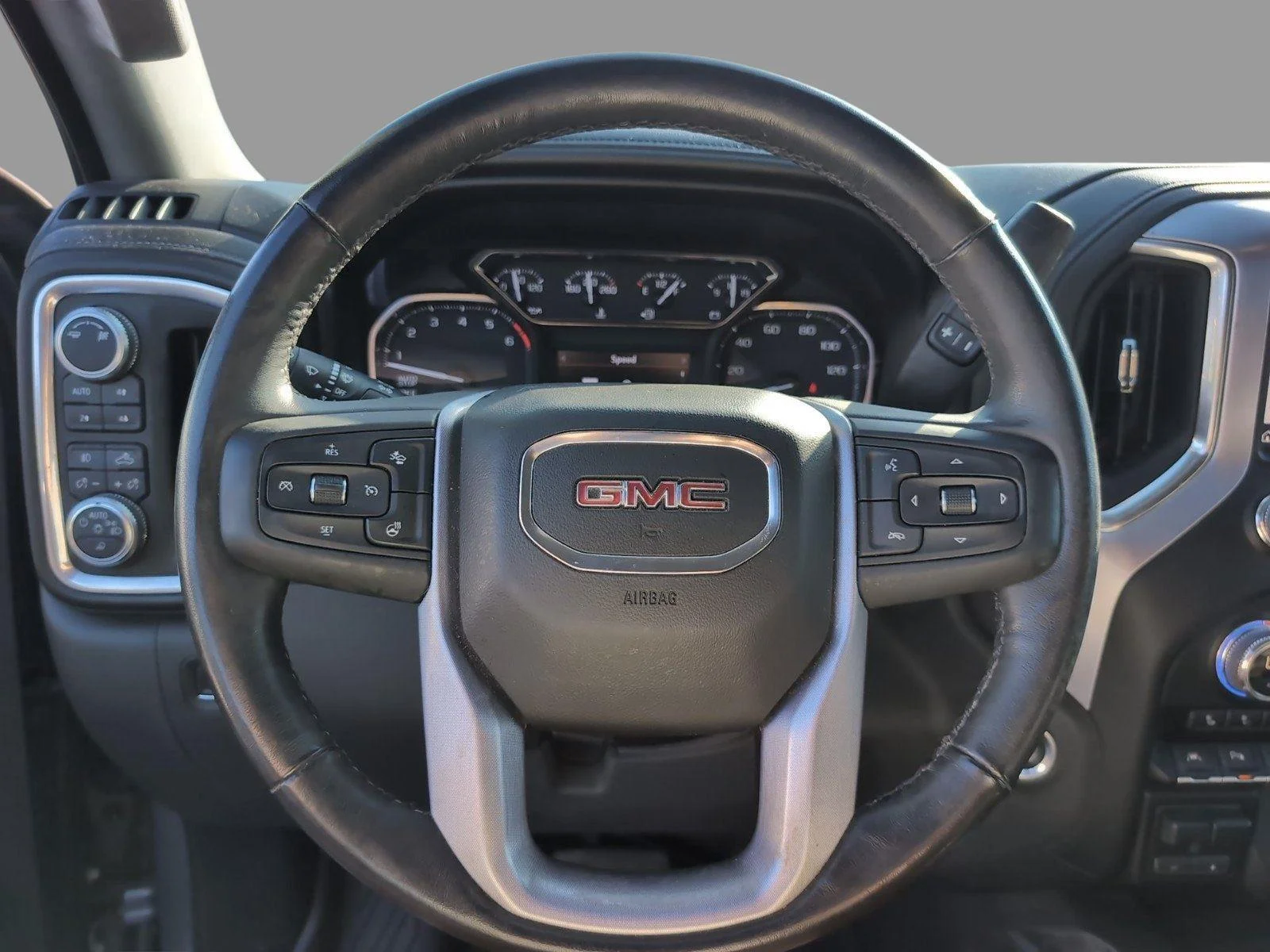 Used 2019 SATIN STEEL METALLIC GMC SLT image 25