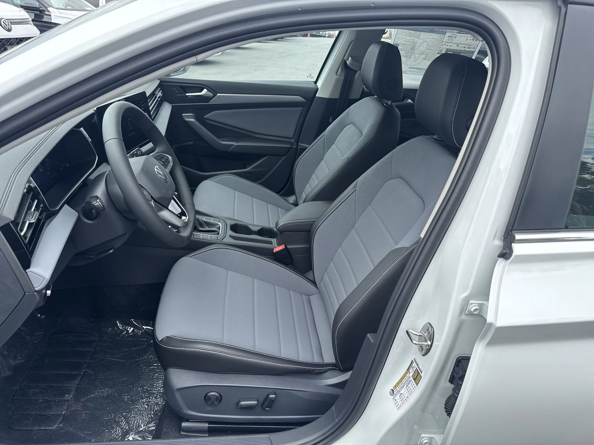New 2026 Opal White Pearl Volkswagen SE image 14