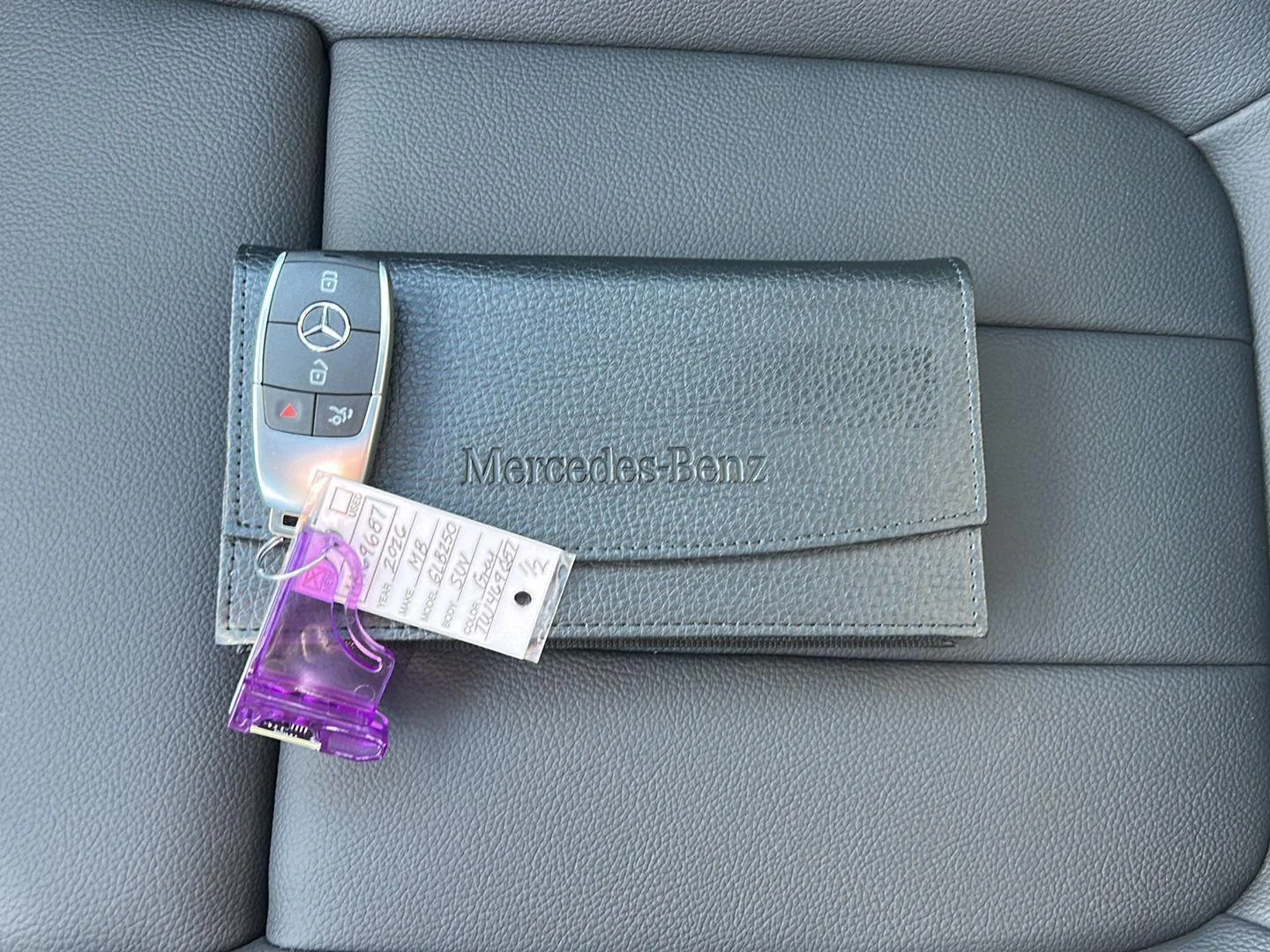 New 2026 Mountain Grey Metallic Mercedes-Benz GLB 250 image 30