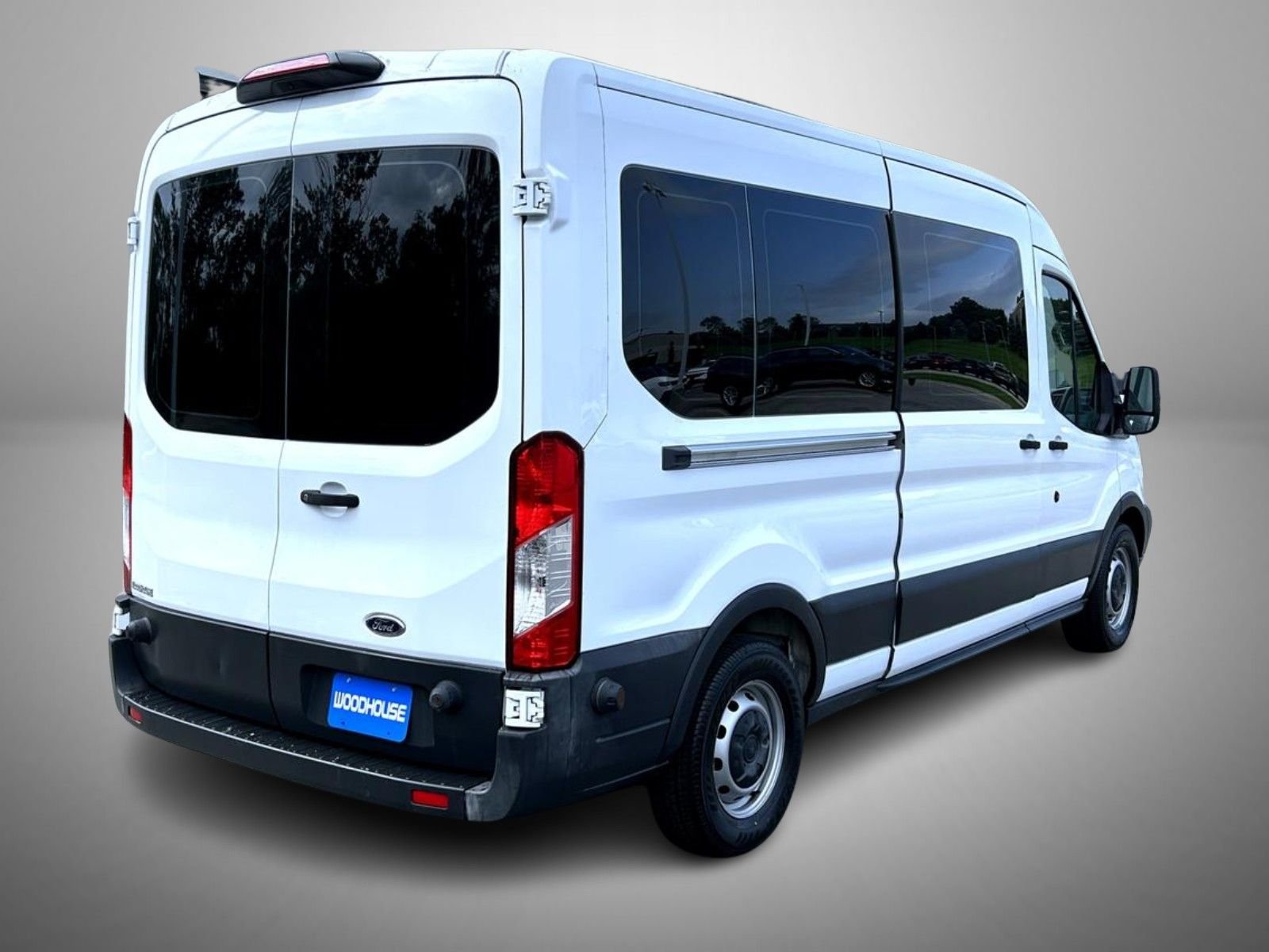 Used 2018 White Ford XL image 5
