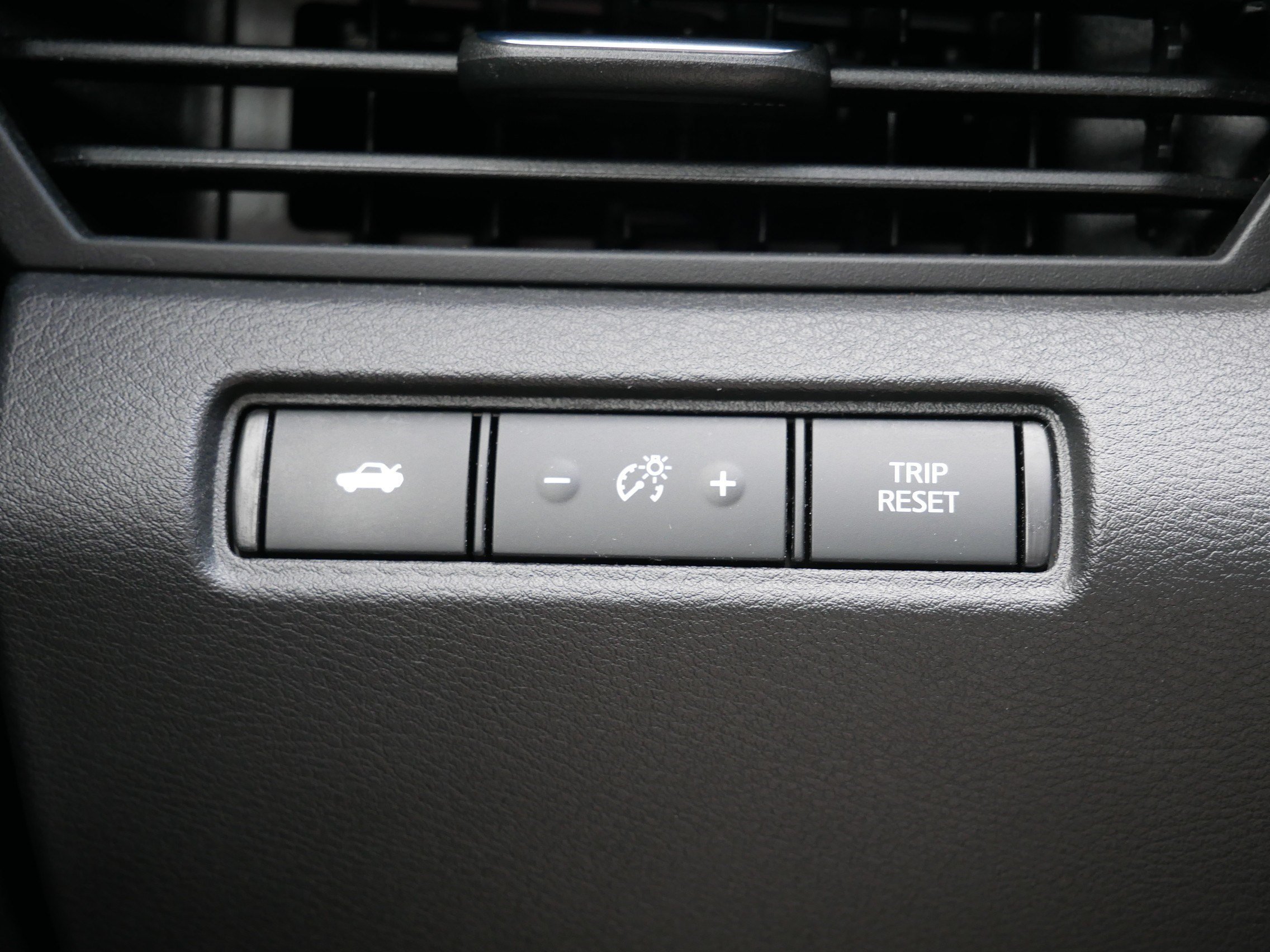2023 Nissan Altima SV - Photo 25