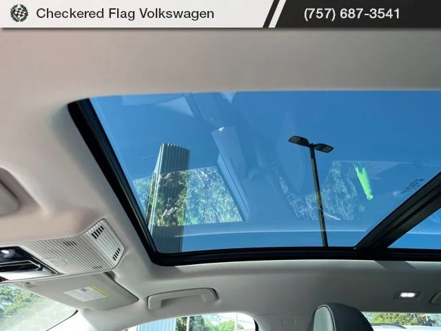 New 2026 White Volkswagen 2.0T SE image 27