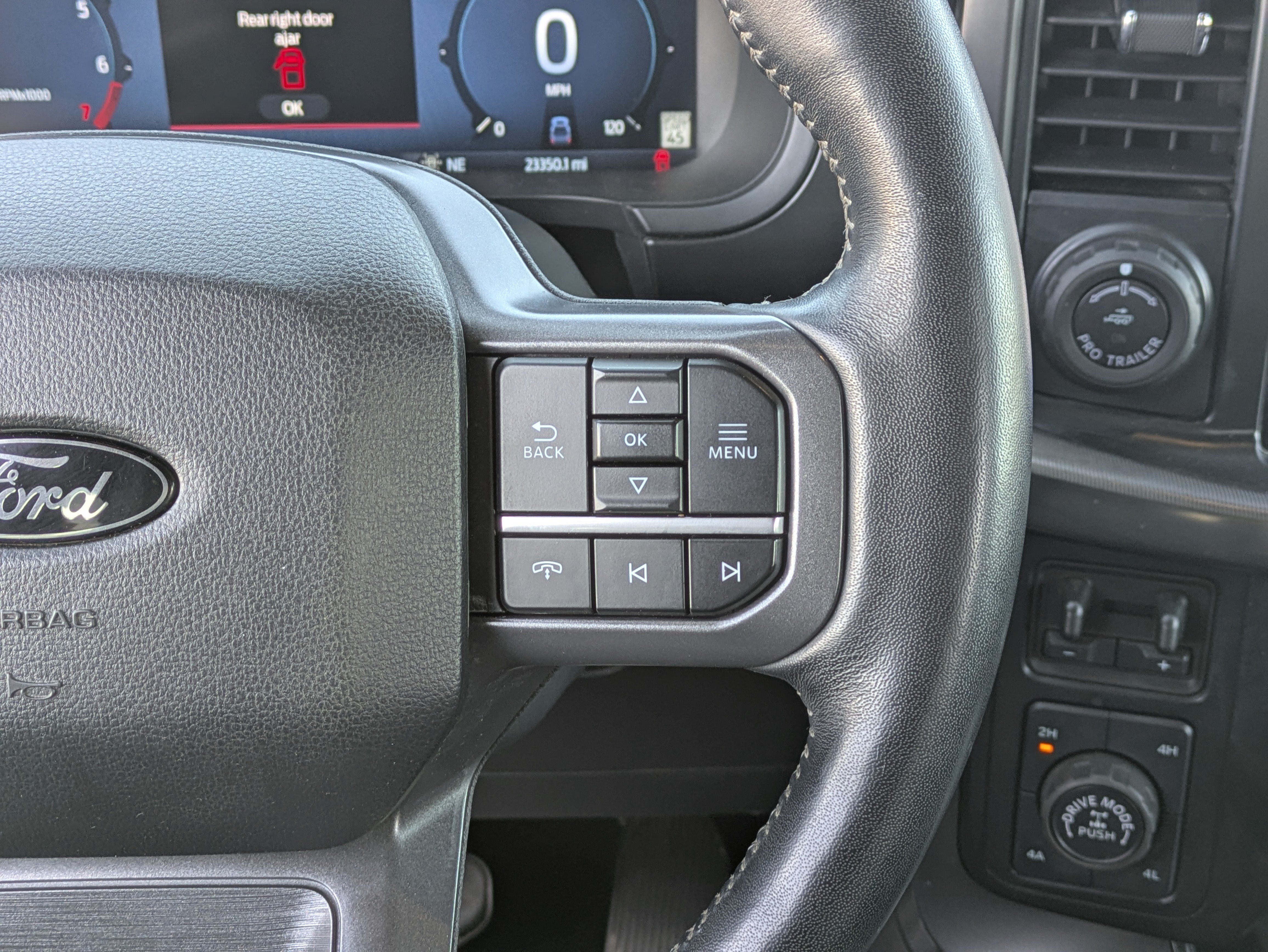 Used 2024 Silver Ford LARIAT image 23