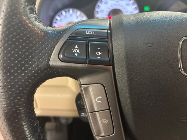 Used 2015 Red Honda EX-L image 18