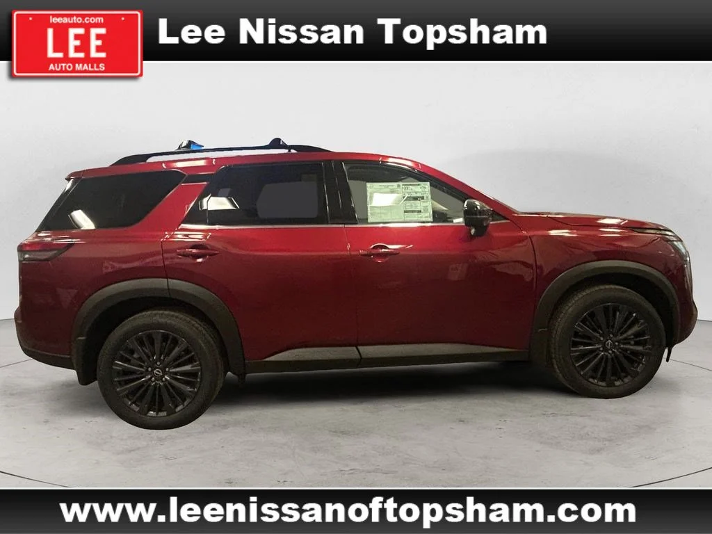 New 2026 Scarlet Ember Tintcoat Nissan SL image 6