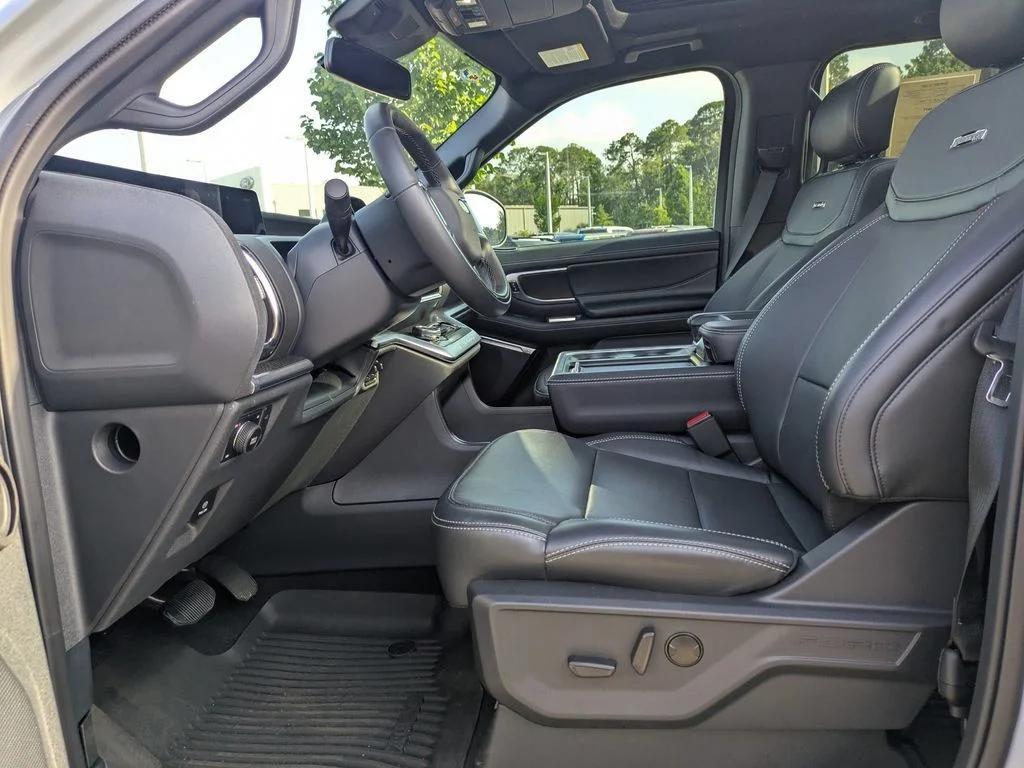 2025 Ford Expedition Platinum - Photo 24