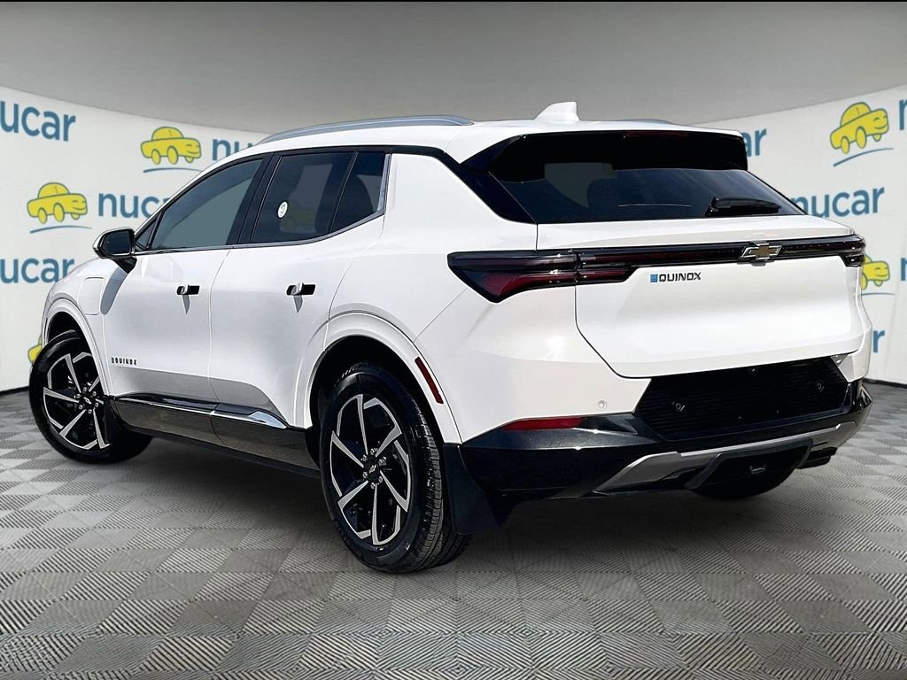 Used 2024 White Chevrolet LT image 4