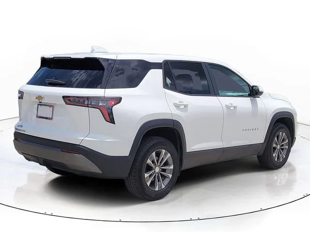 Used 2025 White Chevrolet LT image 5