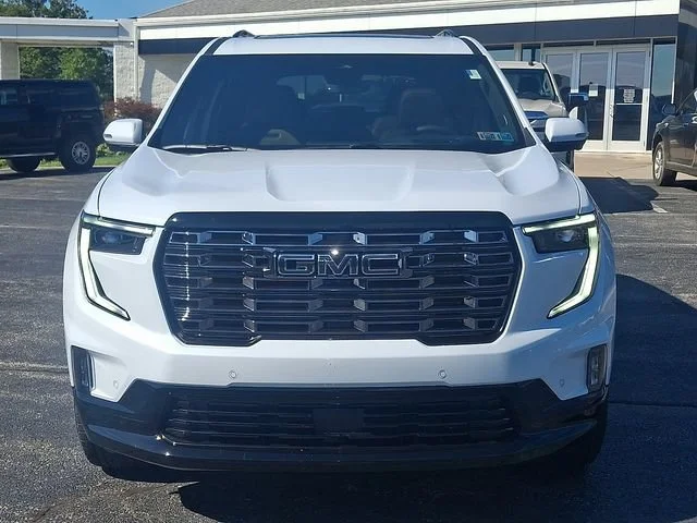 New 2027 Glacier White Tricoat GMC Denali Ultimate image 7