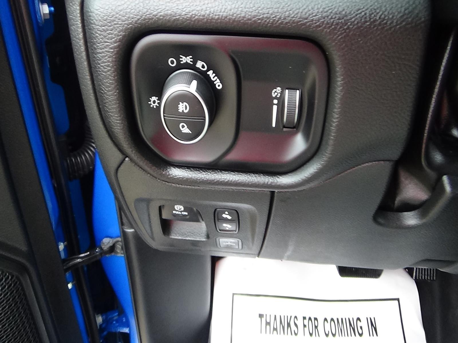 Used 2025 Hydro Blue Pearl Coat (pbj) RAM Big Horn image 19