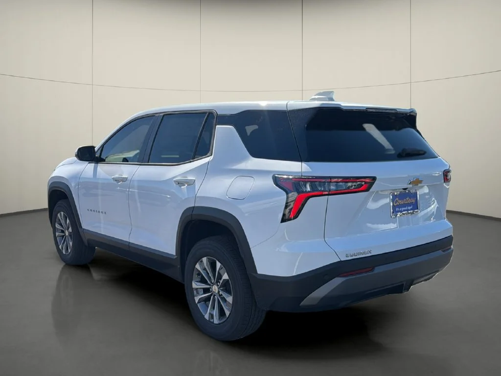 New 2027 Summit White Chevrolet LT image 5