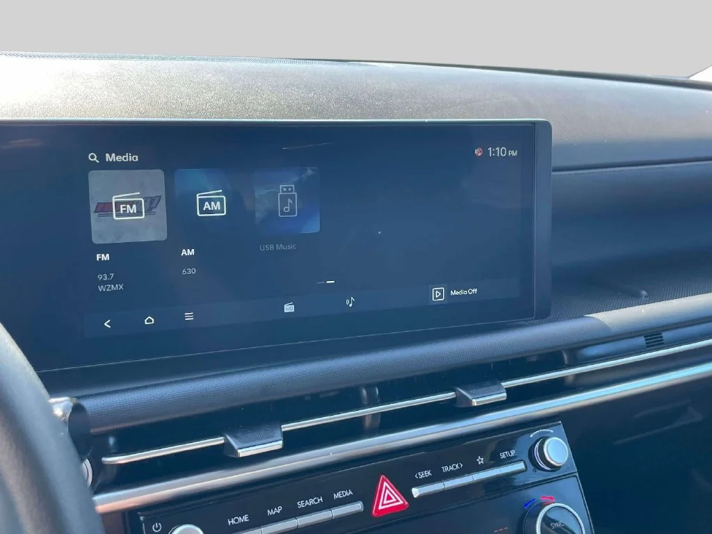 Certified Used 2025 Silver Hyundai SEL image 28