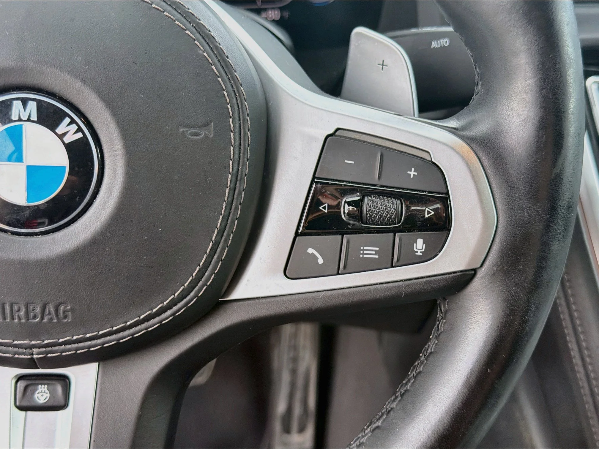 Used 2022 Black Sapphire Metallic BMW 840i image 39