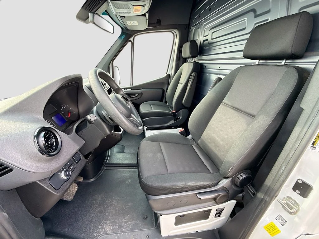 Used 2023 White Mercedes-Benz Cargo 144 WB image 19