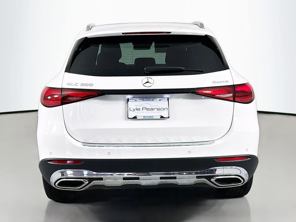 New 2026 Polar White Mercedes-Benz GLC 300 image 10
