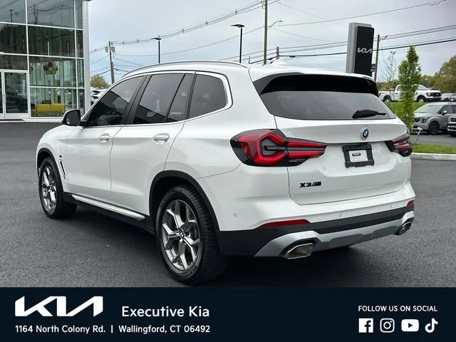 Used 2023 White BMW xDrive30i image 2