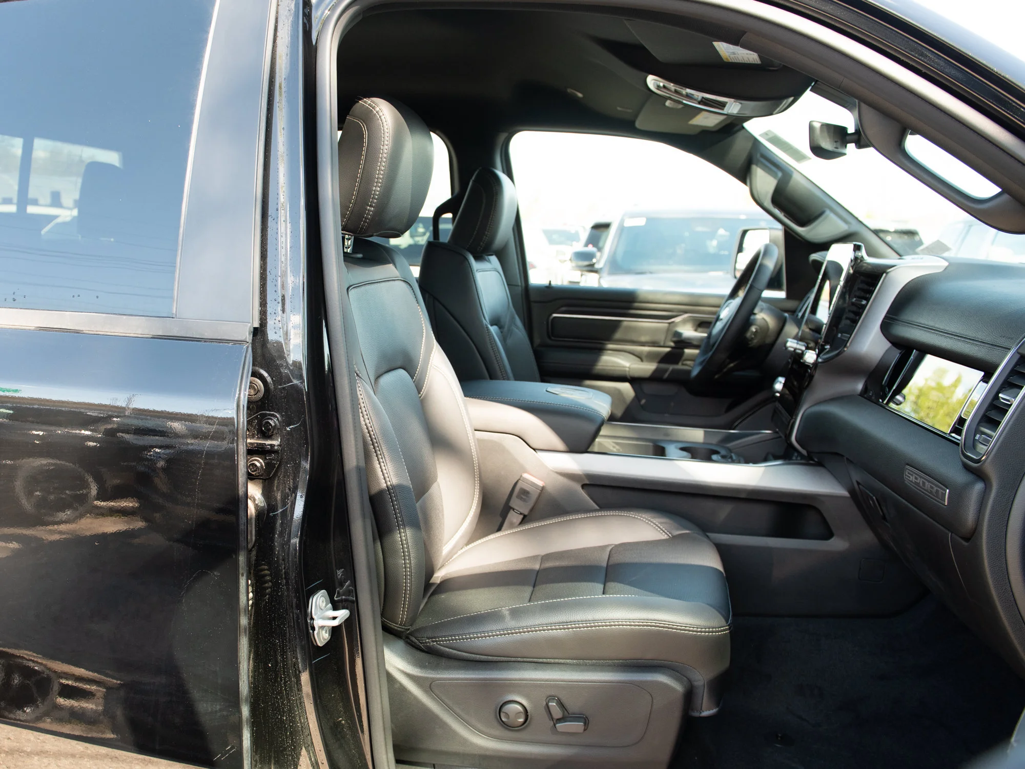 New 2026 Black RAM Sport* image 23