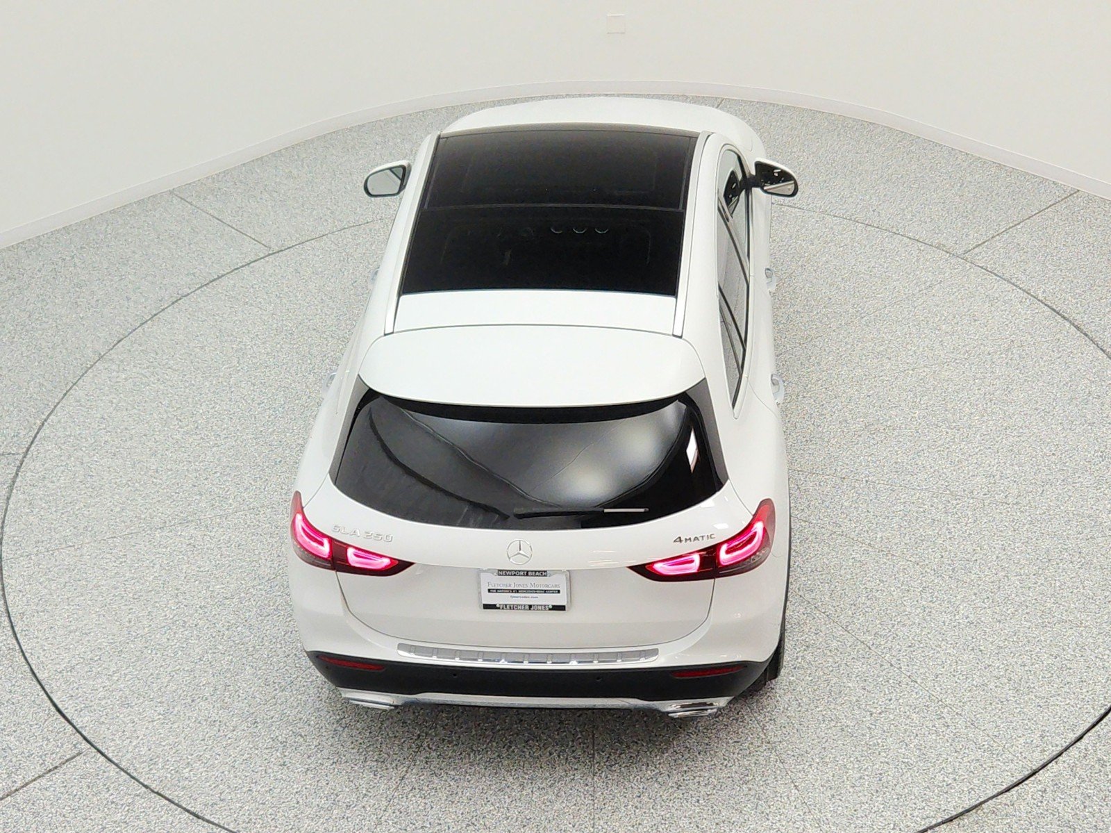 Used 2021 Digital White Metallic Mercedes-Benz GLA 250 4MATIC® SUV image 28
