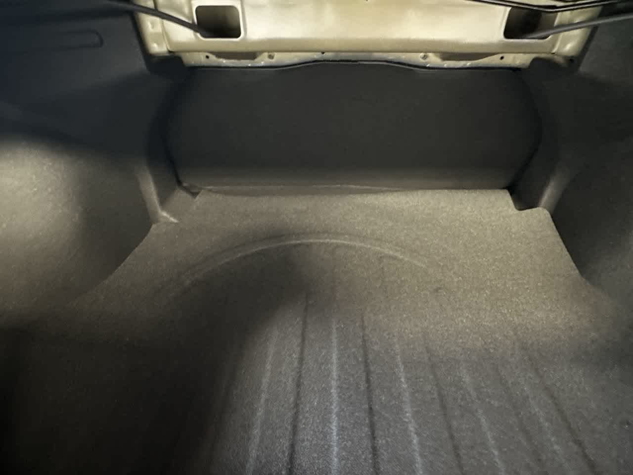 New 2026 Abyss Black Hyundai SE image 25
