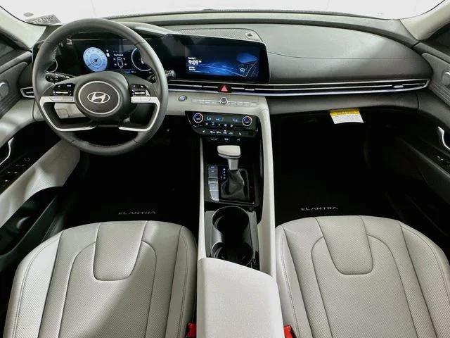 New 2026 Hyundai ELANTRA Limited