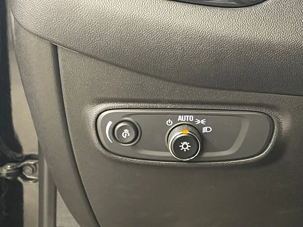 2023 Chevrolet Equinox RS - Photo 21