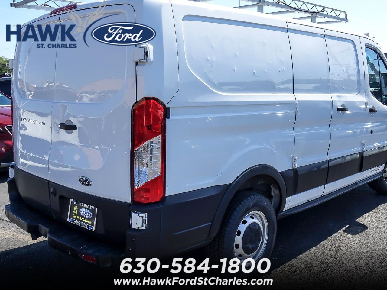 Used 2019  Ford T250 image 9