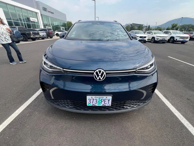 2023 Volkswagen ID.4 Pro