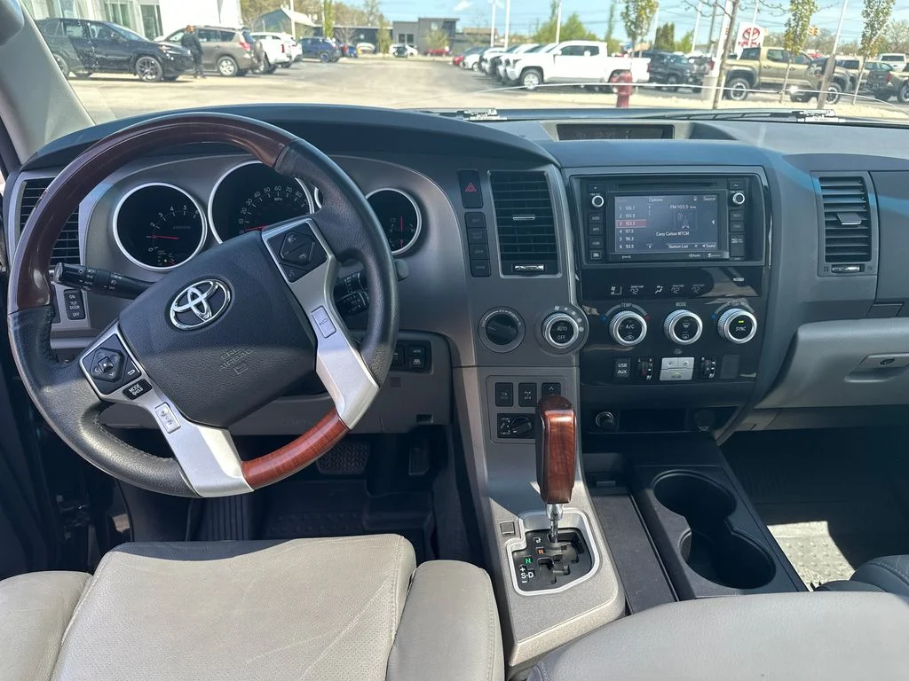 Used 2017 Black Toyota Platinum image 18