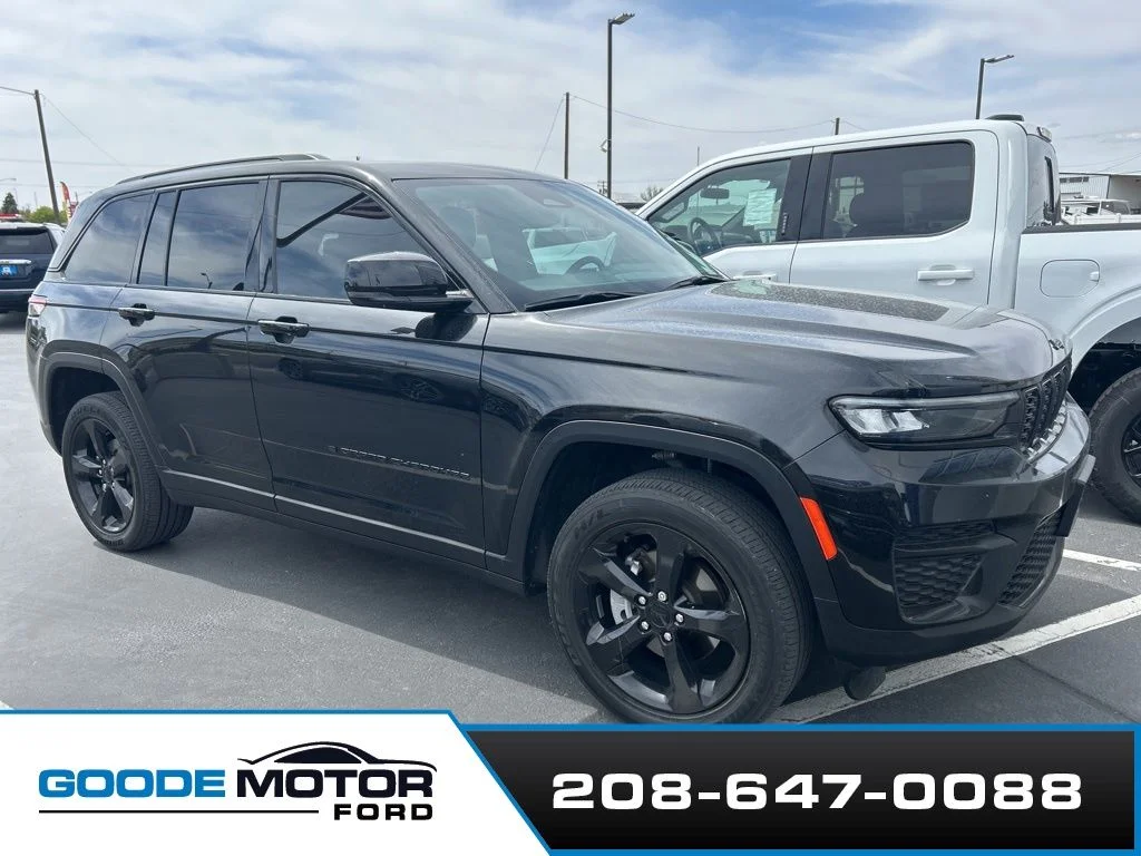2023 Jeep Grand Cherokee Altitude X 4x4's photo